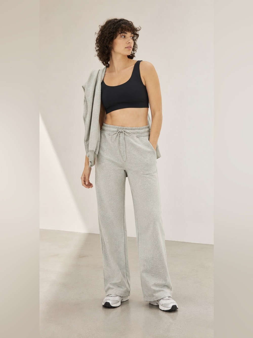 🖤 Everlane The Perform Black Sports Bra Athletic Top NWT